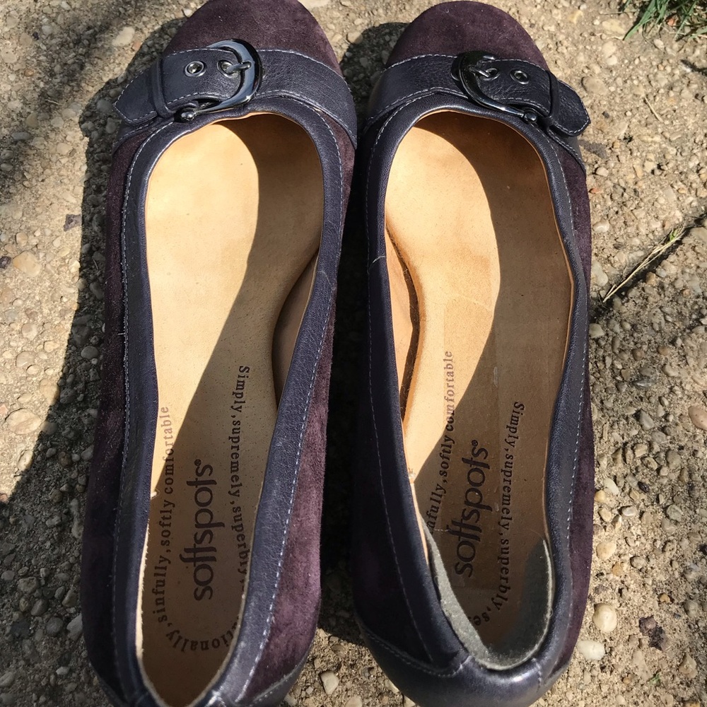 Eggplant purple Softspots flats 9 1/2W